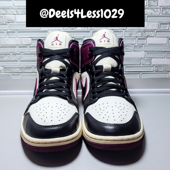 Nike Air Jordan 1 Mid Womens Size 7 Black Bordeaux Sail Active Pink - Picture 2 of 6